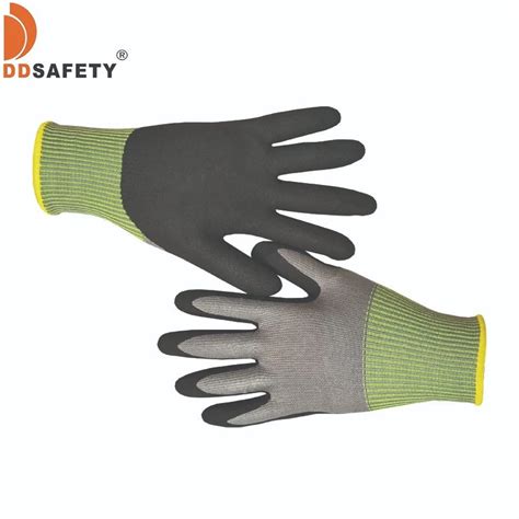 sheet metal handling gloves|gloves with metal fingertips.